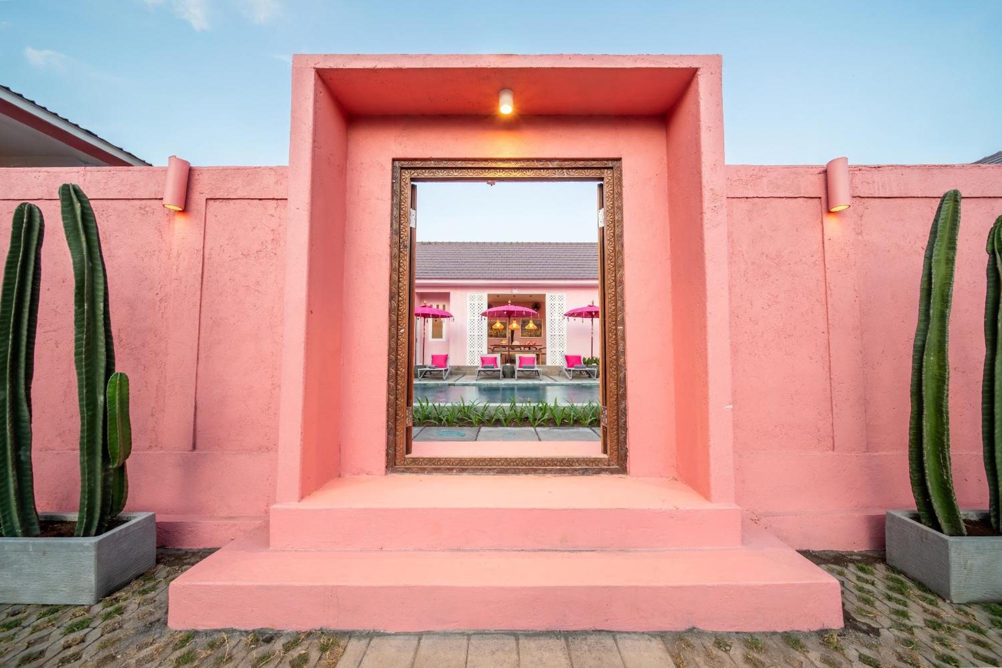 Pinkprivate Balangan - For Cool Adults Only Bed & Breakfast Jimbaran  Ngoại thất bức ảnh