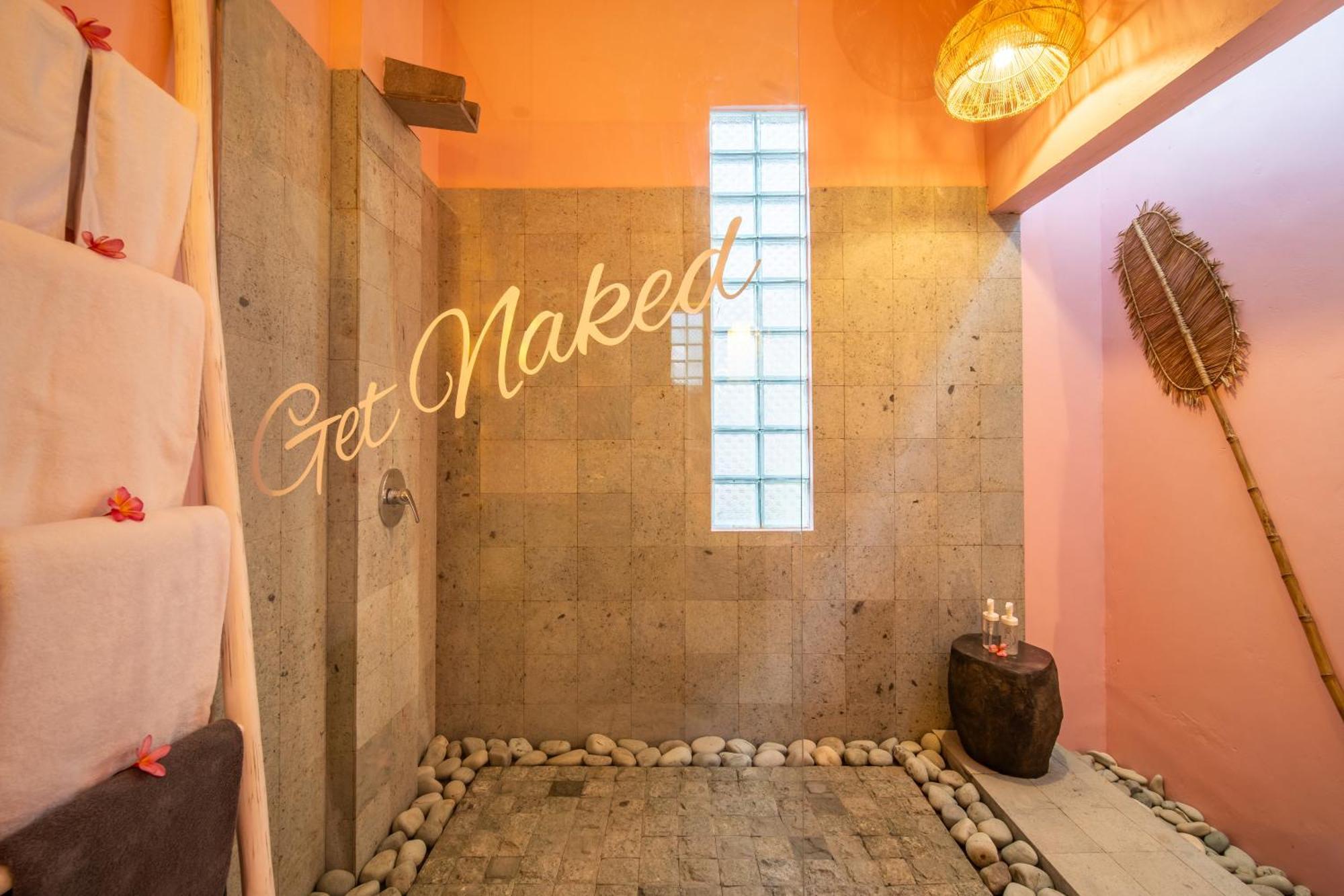 Pinkprivate Balangan - For Cool Adults Only Bed & Breakfast Jimbaran  Ngoại thất bức ảnh