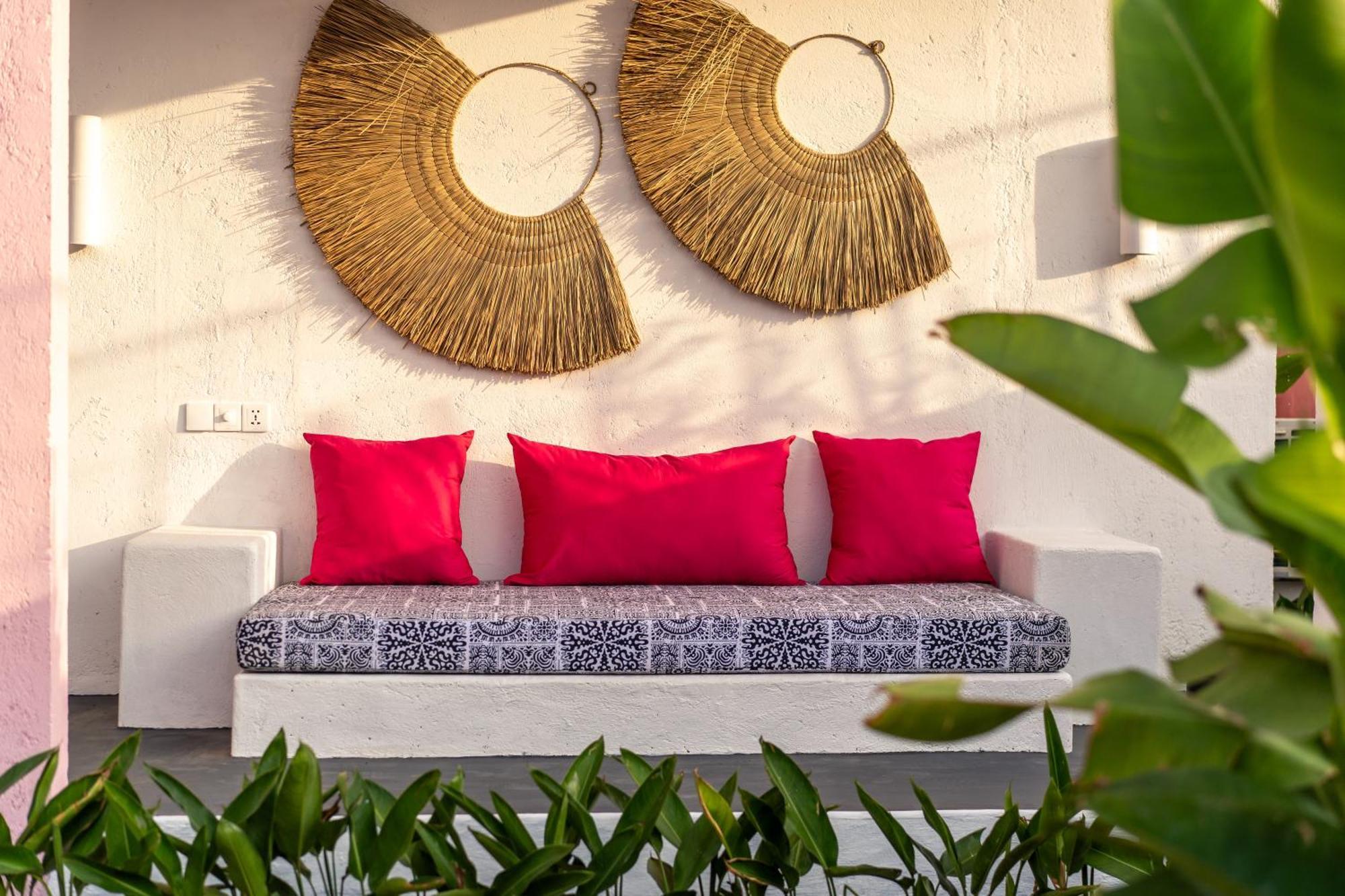 Pinkprivate Balangan - For Cool Adults Only Bed & Breakfast Jimbaran  Ngoại thất bức ảnh