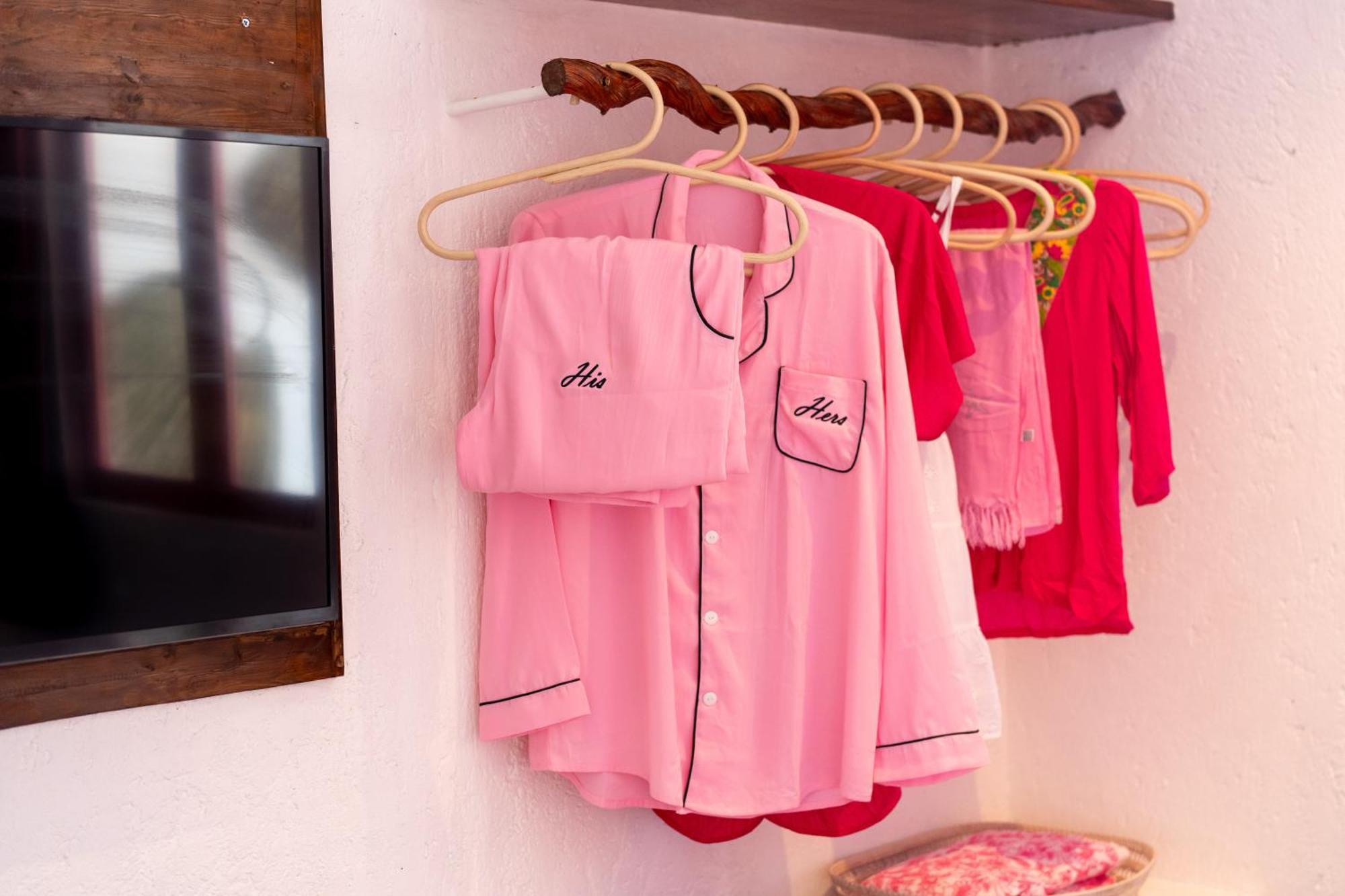 Pinkprivate Balangan - For Cool Adults Only Bed & Breakfast Jimbaran  Ngoại thất bức ảnh